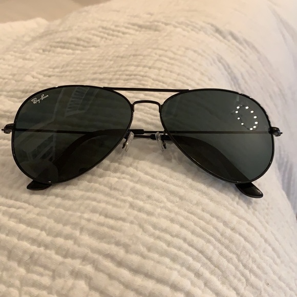 Ray-Ban Accessories - Ray Ban Aviator black sunglasses